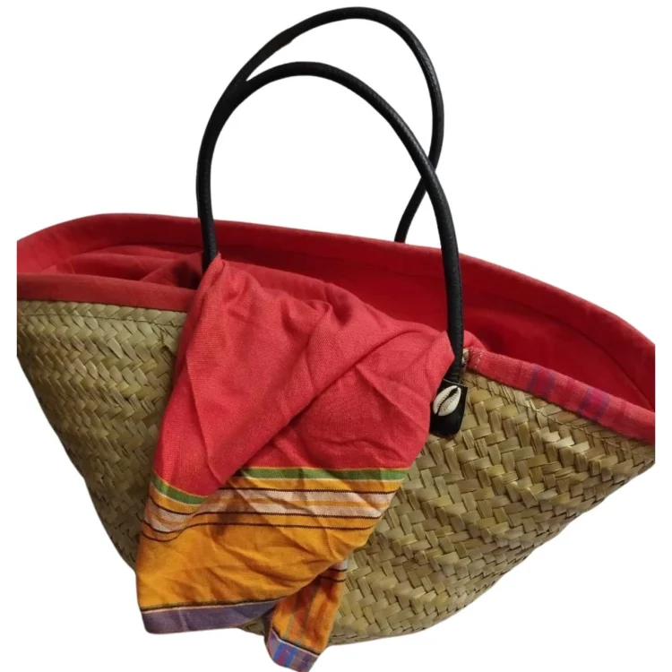 Jorova palm leaf basket with kikoy closing (1)