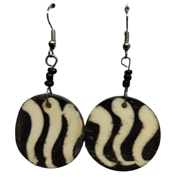 Jorova zigzag print bone earing